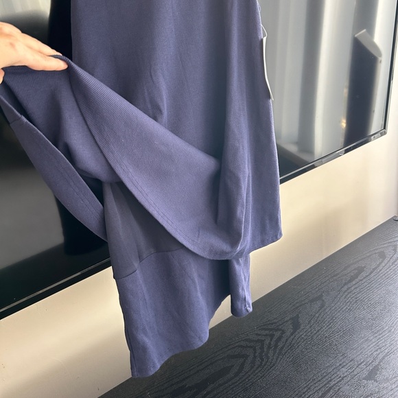 NWT Tobi Casual Robbed High Neck Dress Medium Navy - Picture 2 of 4